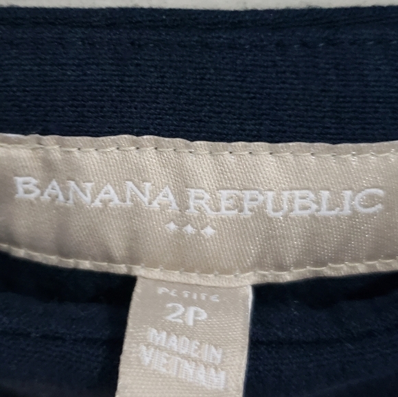 Banana republic navy shorts - Picture 4 of 4
